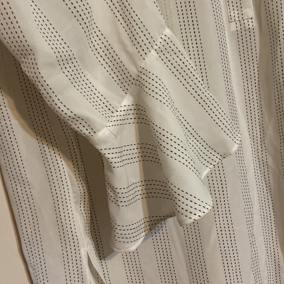 Ivory blouse - Picture 2 of 4